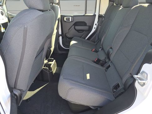 New 2026 Jeep Gladiator Sport image 8