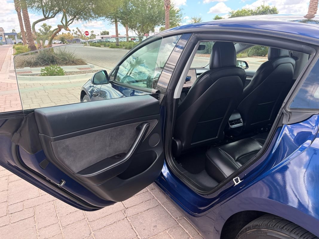 Used 2023 Tesla Model 3 Standard Range RWD image 10