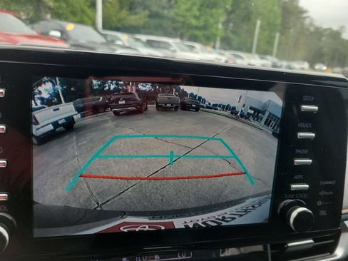 Used 2024 Toyota Sienna XSE w/ XSE Premium Package FWD image 29