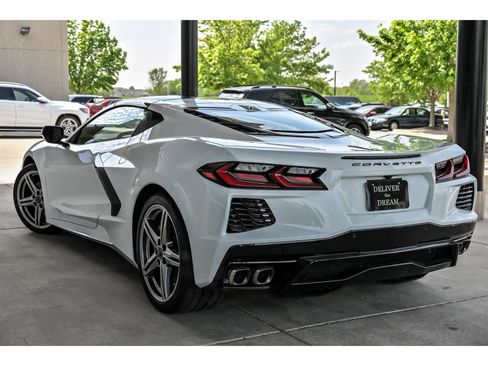 Used 2026 Chevrolet Corvette Stingray Coupe w/ 1LT RWD image 3