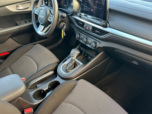 Used 2023 Kia Forte LXS w/ LXS Technology Package image 15