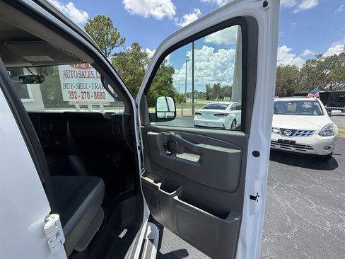 Used 2025 GMC Savana 2500 w/ Driver Convenience Package RWD image 20