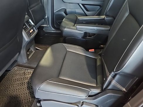 Used 2021 Volkswagen Atlas SE image 21