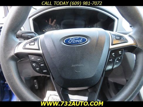 Used 2014 Ford Fusion SE image 23