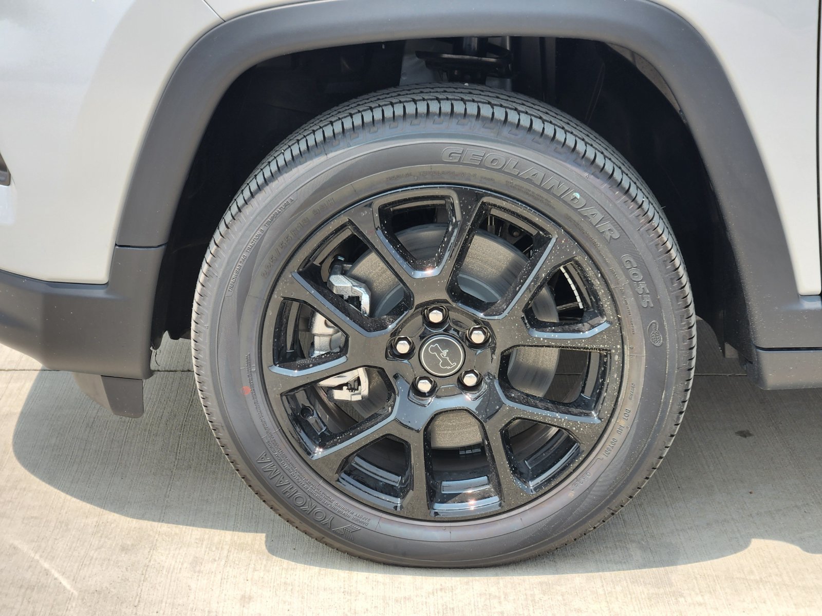 New 2026 Jeep Compass Latitude AWD/4WD image 10