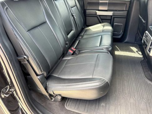 Used 2020 Ford F150 Lariat w/ Equipment Group 502A Luxury AWD/4WD image 19