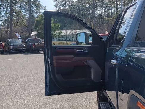 New 2026 GMC Sierra 2500 Denali Ultimate image 19