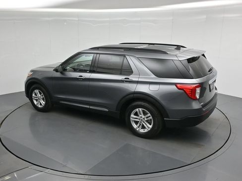 Certified 2022 Ford Explorer XLT image 47