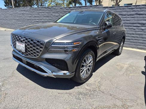Used 2026 Genesis GV80 2.5T RWD image 2