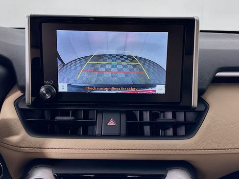 Certified 2025 Toyota RAV4 XLE w/ Convenience Package FWD image 13