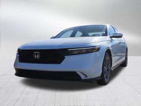 Used 2024 Honda Accord EX image 7