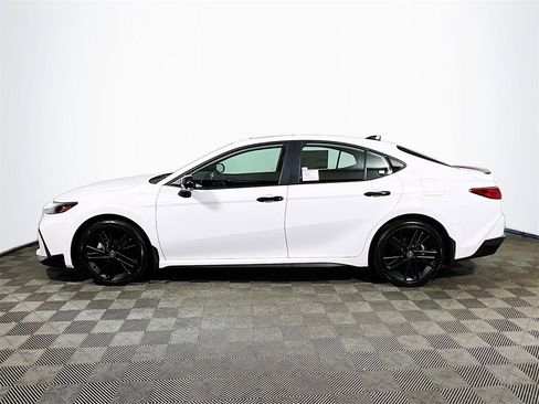 New 2026 Toyota Camry Hybrid image 5