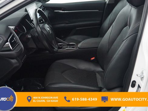 Used 2022 Toyota Camry XSE w/ Navigation Package FWD image 9