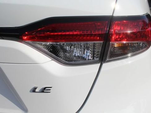 Certified 2026 Toyota Corolla LE FWD image 17