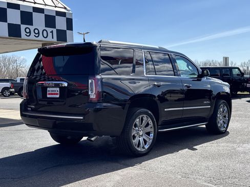 Used 2017 GMC Yukon Denali AWD/4WD image 7