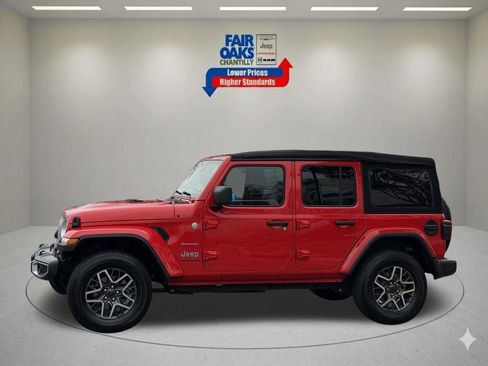 Certified 2024 Jeep Wrangler Sahara image 12