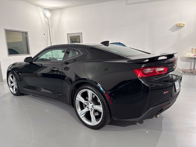 Used 2017 Chevrolet Camaro SS RWD image 5