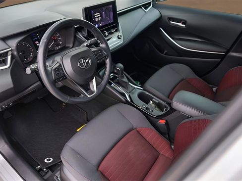 Used 2023 Toyota Corolla SE image 10