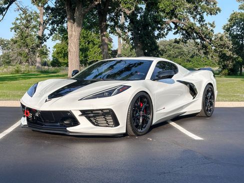 Used 2023 Chevrolet Corvette Stingray Premium Cpe w/ Z51 Performance Package RWD image 16