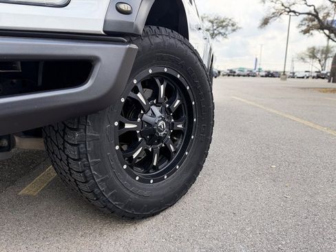 Used 2017 Ford F150 Raptor w/ Equipment Group 802A Luxury image 9