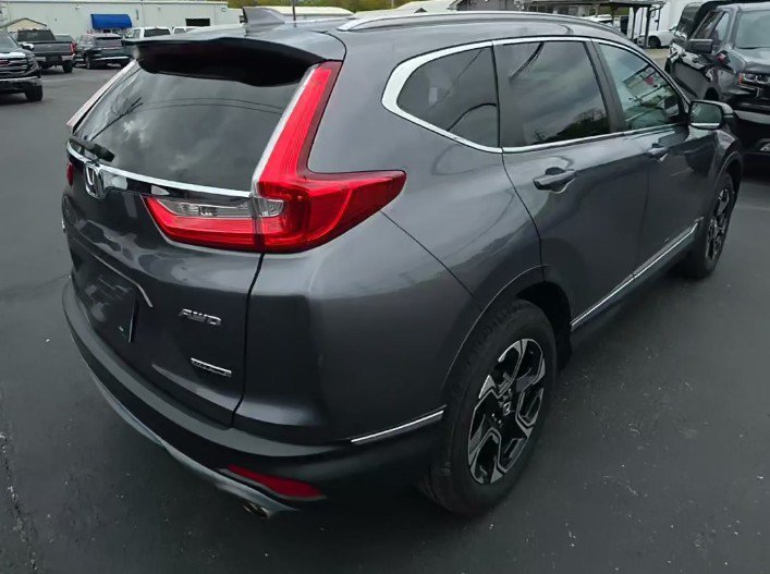 Used 2018 Honda CR-V Touring image 3