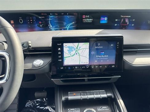 New 2026 Lincoln Nautilus Premier w/ Equipment Group 102A AWD/4WD image 15