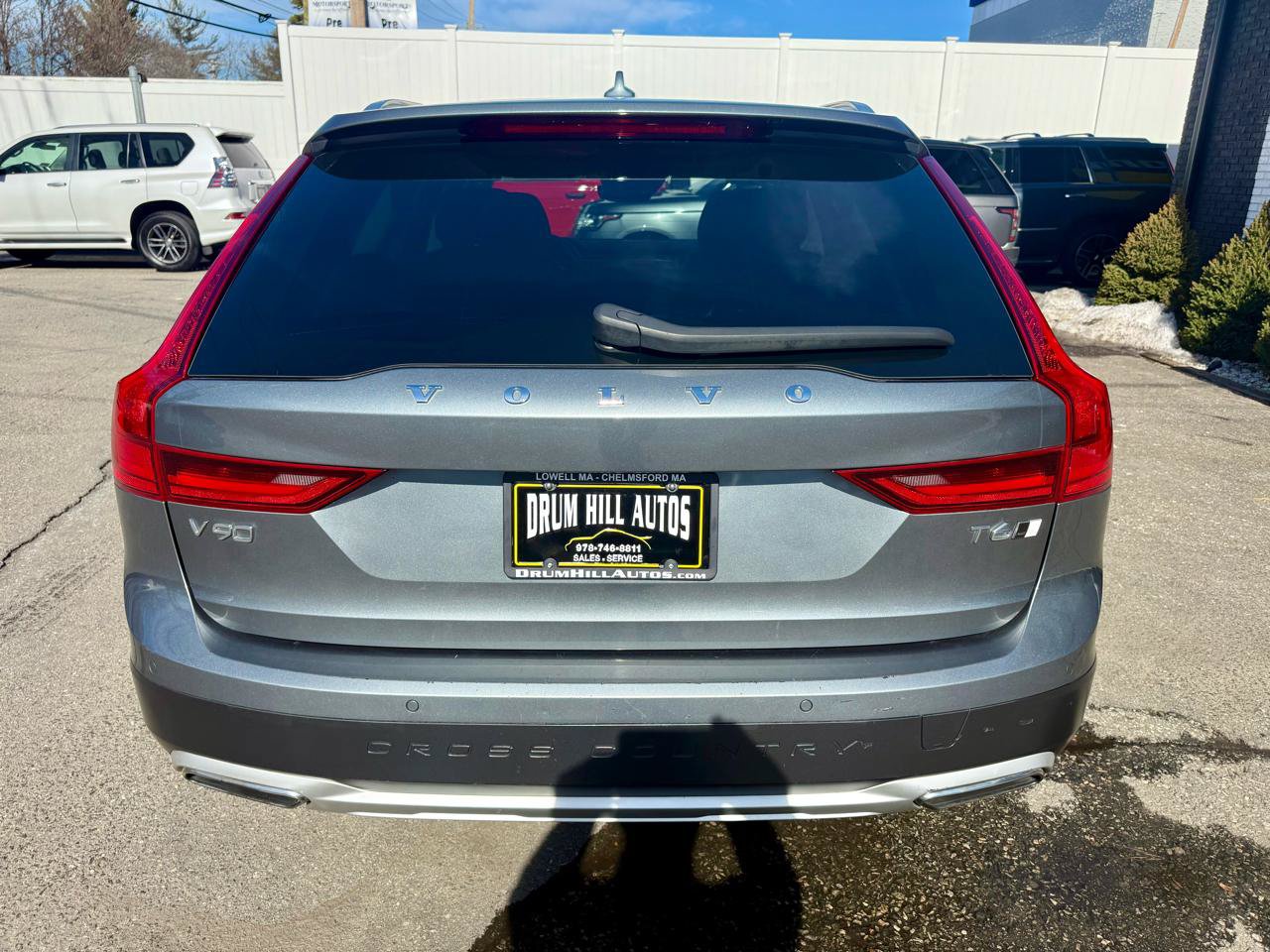 Used 2020 Volvo V90 T6 Cross Country AWD/4WD image 4
