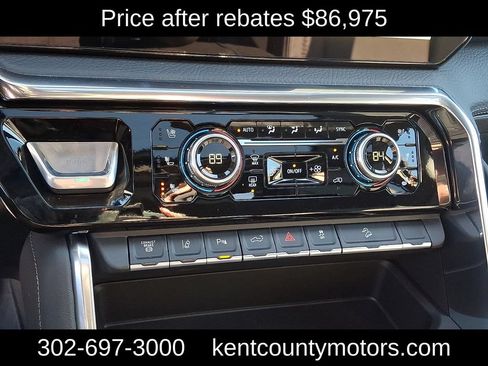 New 2026 GMC Sierra 3500 Denali w/ Denali Reserve Package AWD/4WD image 16
