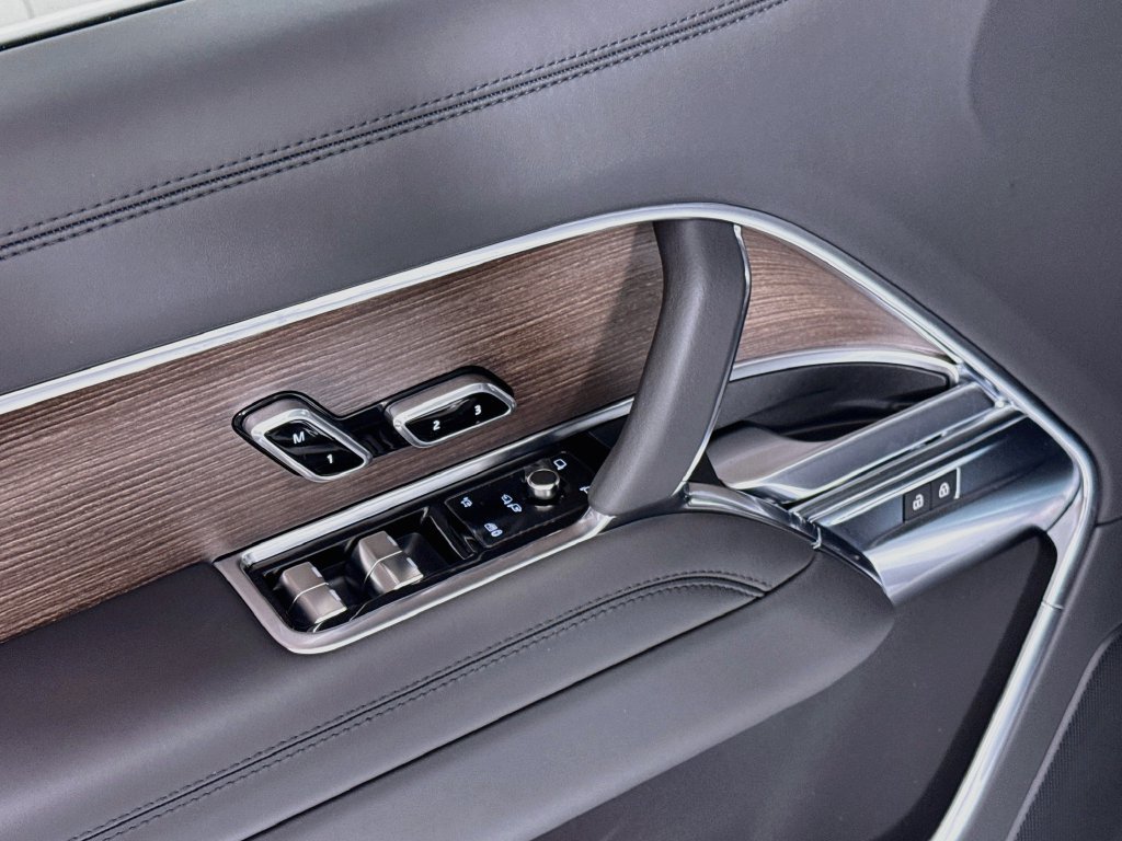 New 2026 Land Rover Range Rover SE AWD/4WD image 24