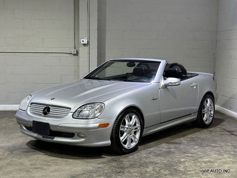 Used 2004 Mercedes-Benz SLK 230 image 4