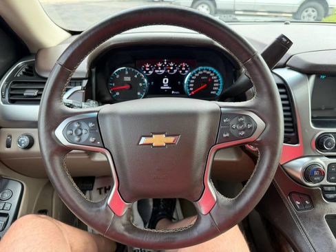 Used 2017 Chevrolet Suburban LT AWD/4WD image 39