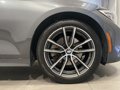 Used 2019 BMW 330i xDrive Sedan w/ Convenience Package AWD/4WD image 10