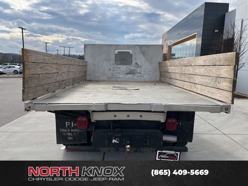 Used 2017 RAM 5500 Tradesman w/ Chrome Appearance Group image 14