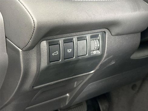 Used 2025 Subaru Ascent Touring w/ Popular Package #2 AWD/4WD image 16