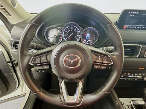 Used 2019 MAZDA CX-5 Touring image 11
