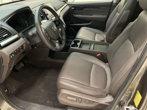 Used 2023 Honda Odyssey Touring image 20