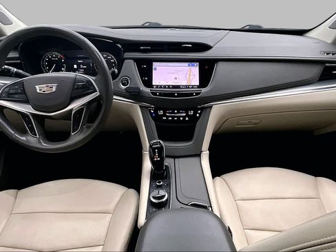 Used 2021 Cadillac XT5 Premium Luxury FWD image 16