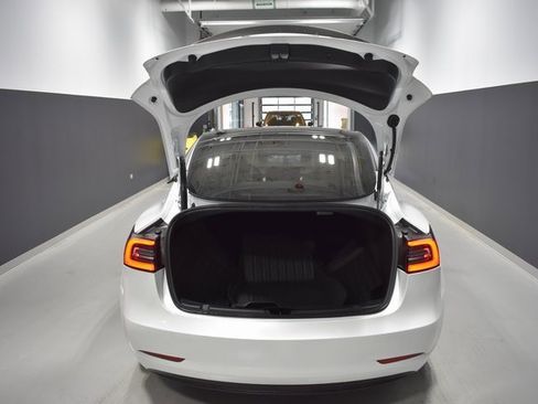 Used 2023 Tesla Model 3 Performance image 36