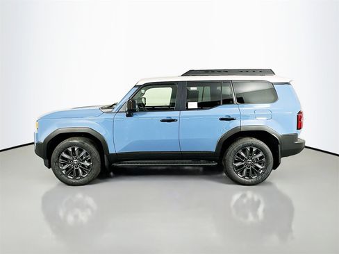 New 2026 Toyota Land Cruiser Base image 4