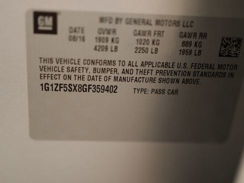 Used 2016 Chevrolet Malibu LT image 34