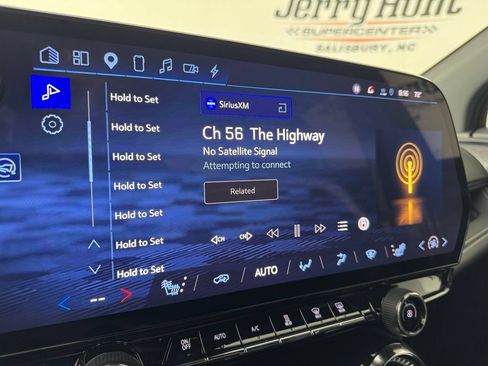 Used 2024 Chevrolet Blazer EV LT AWD/4WD image 21