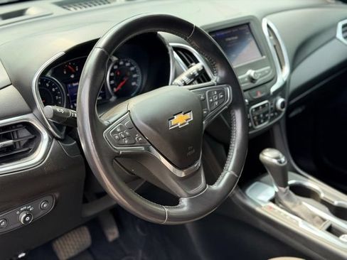 Used 2021 Chevrolet Equinox LT FWD image 9