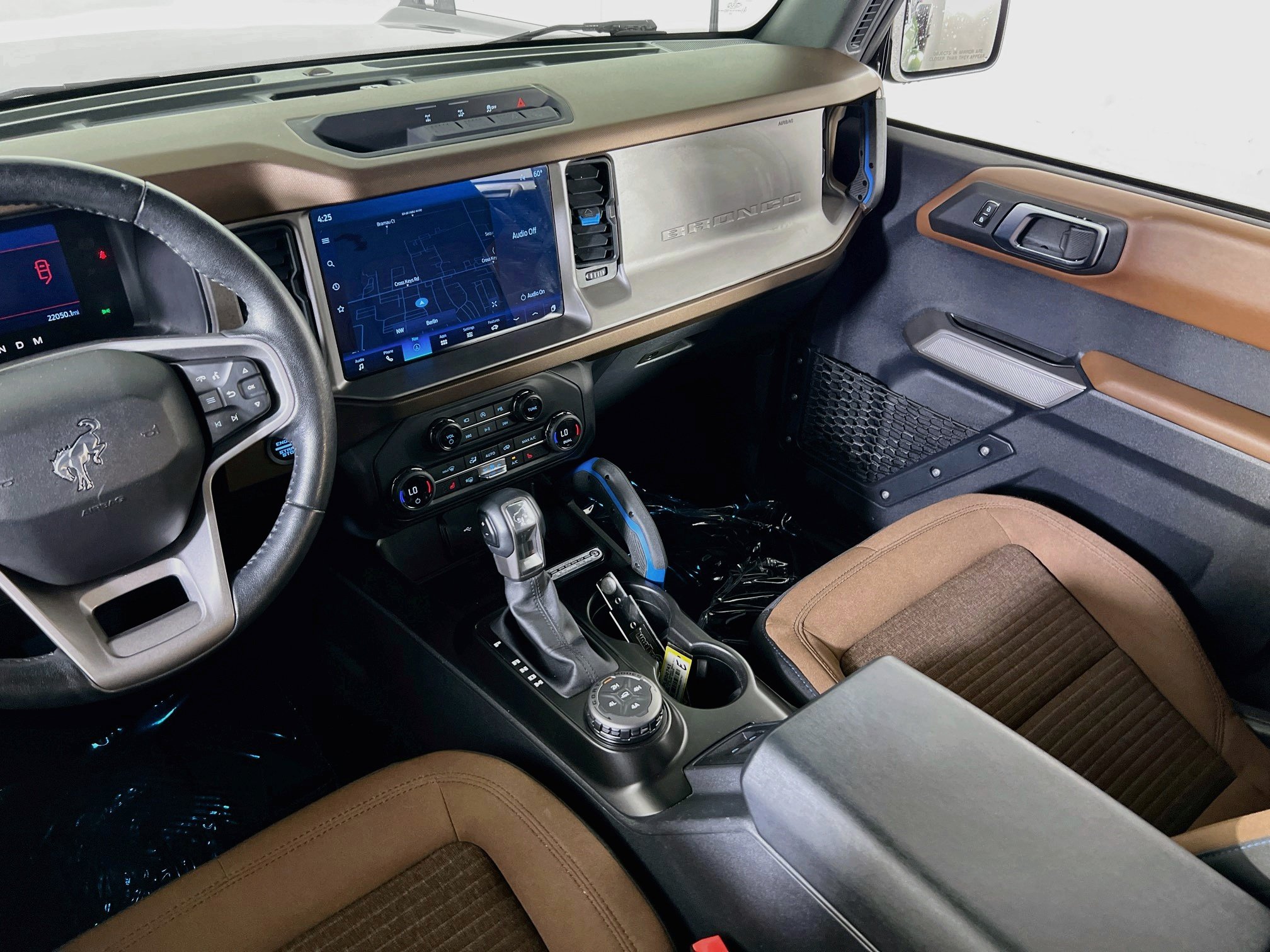 Used 2023 Ford Bronco Outer Banks AWD/4WD image 23