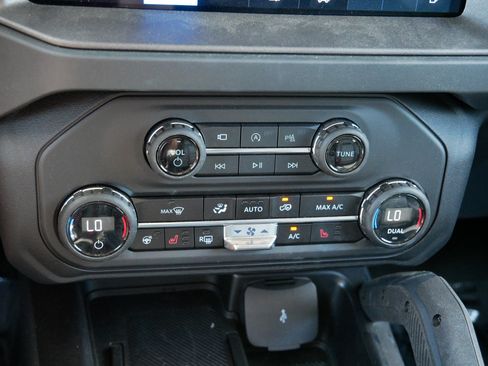 Used 2026 Ford Bronco Badlands AWD/4WD image 23