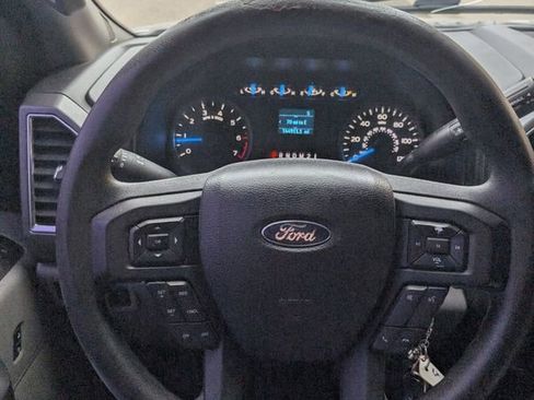 Used 2016 Ford F150 XLT image 17