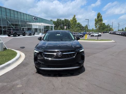 Used 2021 Buick Envision Essence w/ Sport Touring Package FWD image 8