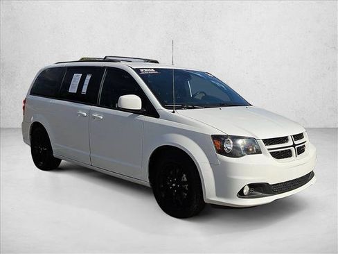 Used 2019 Dodge Grand Caravan GT FWD image 3