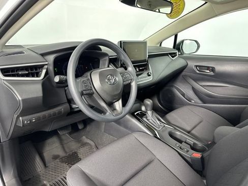 Used 2026 Toyota Corolla LE FWD image 16