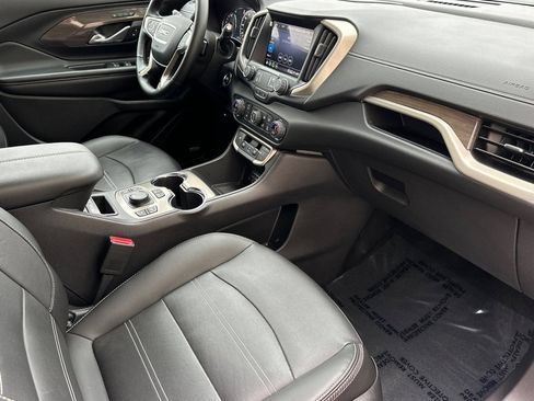 Certified 2024 GMC Terrain Denali w/ Denali Premium Package AWD/4WD image 20