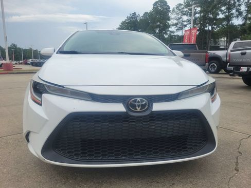 Used 2022 Toyota Corolla LE FWD image 4
